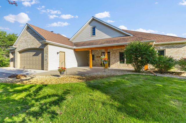 39541 Eastwood Avenue, North Branch, MN 55056