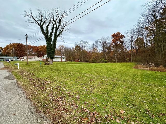 00 Lilac Dr, Shenango Twp, PA 16159