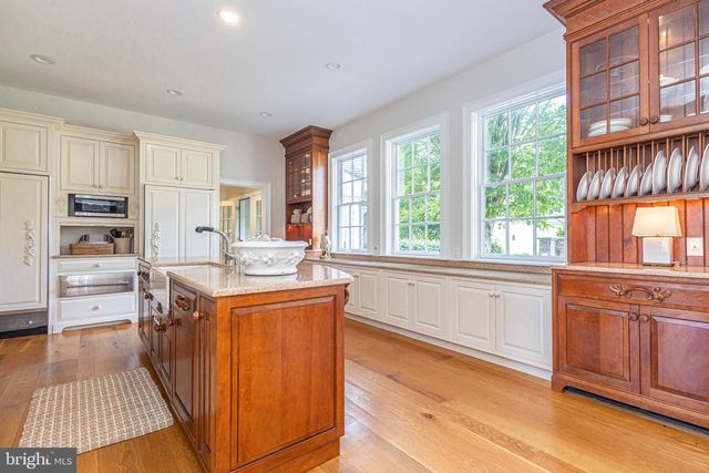 71 COVERED BRIDGE RD, New Hope, PA 18938