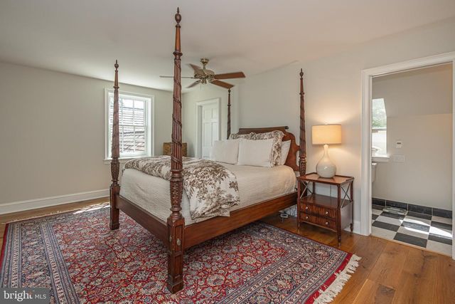 71 COVERED BRIDGE RD, New Hope, PA 18938