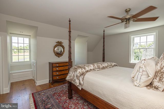 71 COVERED BRIDGE RD, New Hope, PA 18938