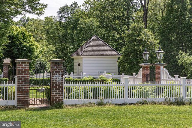71 COVERED BRIDGE RD, New Hope, PA 18938