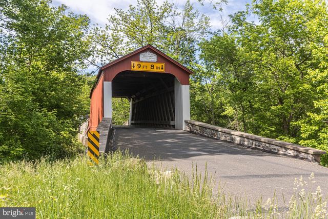 71 COVERED BRIDGE RD, New Hope, PA 18938