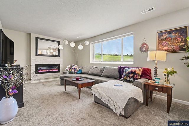 9106 S 177th Ave Circle, Omaha, NE 68136