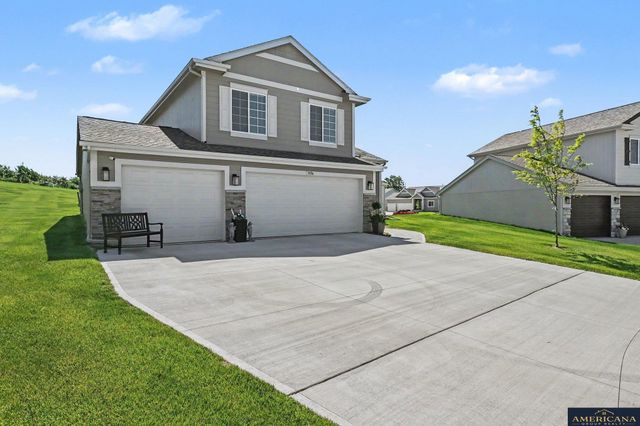 9106 S 177th Ave Circle, Omaha, NE 68136