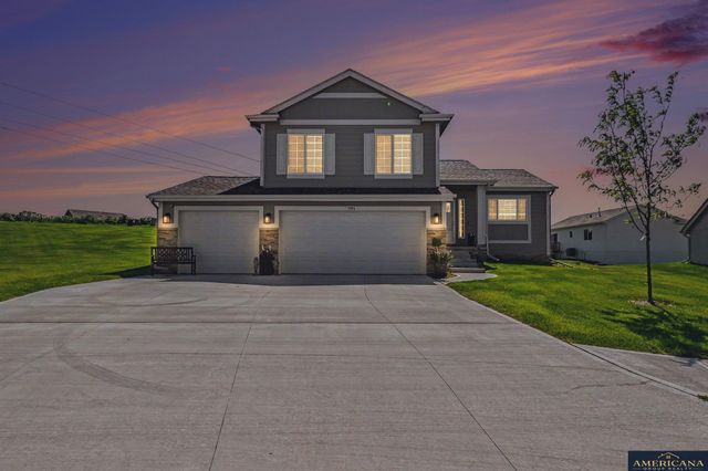 9106 S 177th Ave Circle, Omaha, NE 68136