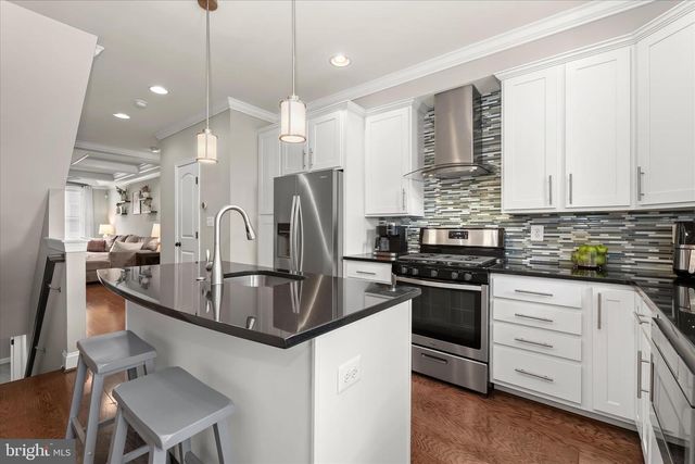 814 S CURLEY ST, Baltimore, MD 21224