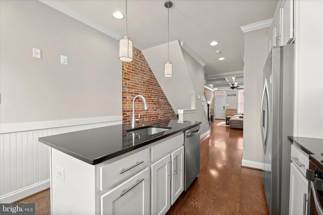 814 S CURLEY ST, Baltimore, MD 21224