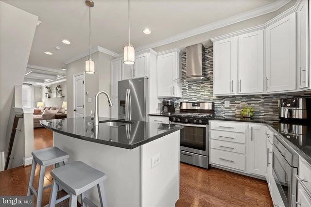 814 S CURLEY ST, Baltimore, MD 21224