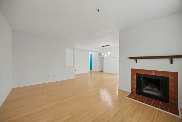 421 Redding Road 71, Lexington, KY 40517