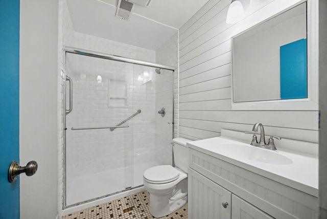 421 Redding Road 71, Lexington, KY 40517