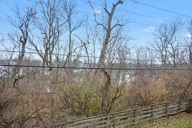 421 Redding Road 71, Lexington, KY 40517