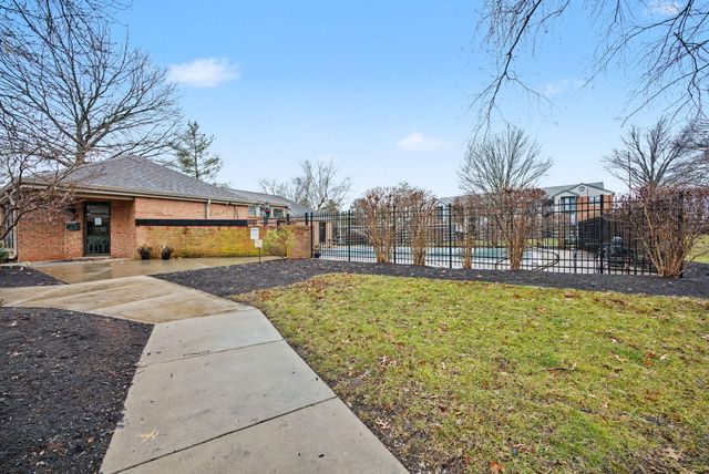 421 Redding Road 71, Lexington, KY 40517