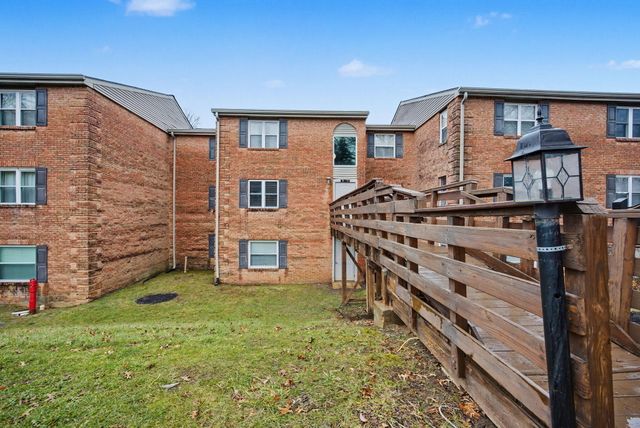 421 Redding Road 71, Lexington, KY 40517