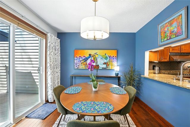 725 East Post Ct, Cedar Rapids, IA 52403