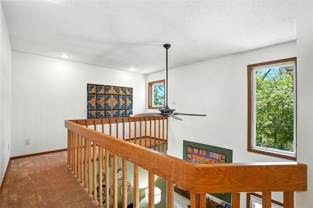 725 East Post Ct, Cedar Rapids, IA 52403