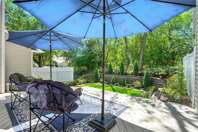 725 East Post Ct, Cedar Rapids, IA 52403