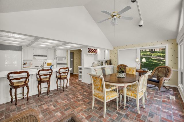 3112 Shore Drive, Grove, OK 74344