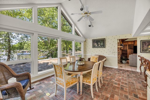 3112 Shore Drive, Grove, OK 74344