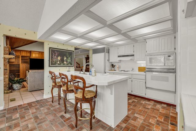3112 Shore Drive, Grove, OK 74344
