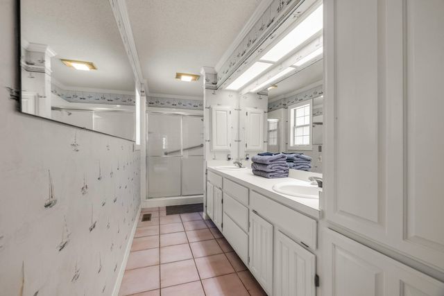 3112 Shore Drive, Grove, OK 74344