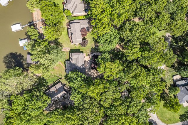 3112 Shore Drive, Grove, OK 74344