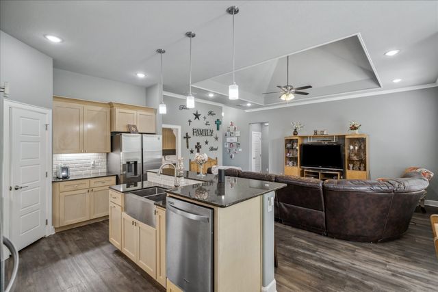 2231 RANA Park, Flint, TX 75762