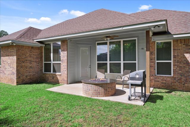 2231 RANA Park, Flint, TX 75762