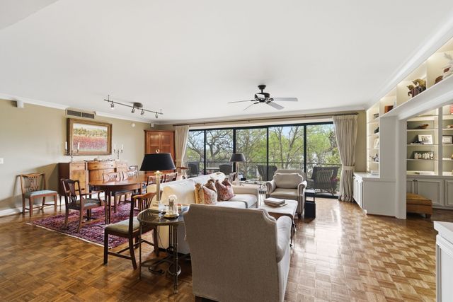 4215 Harding Pike Apt 402, Nashville, TN 37205