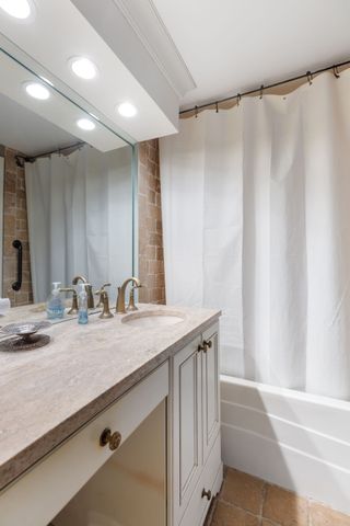 4215 Harding Pike Apt 402, Nashville, TN 37205