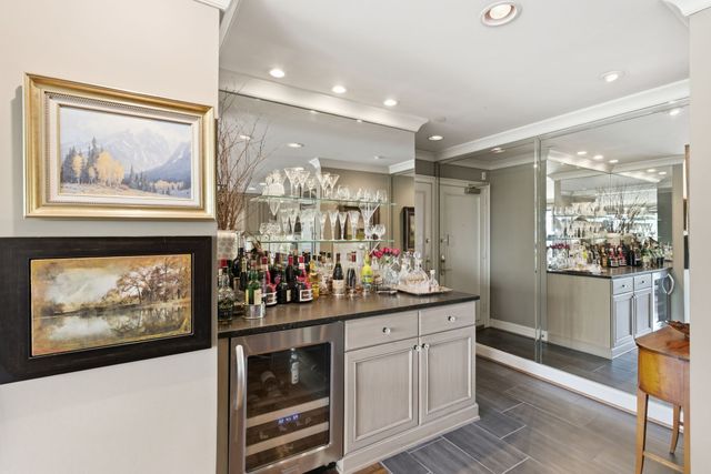 4215 Harding Pike Apt 402, Nashville, TN 37205