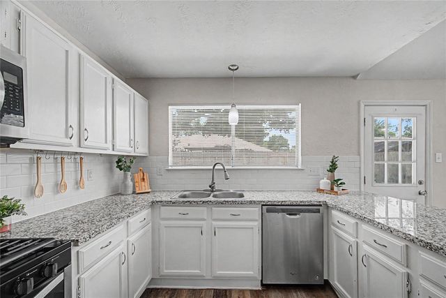 19215 Haystream Drive, Katy, TX 77449