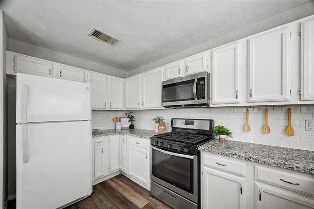 19215 Haystream Drive, Katy, TX 77449