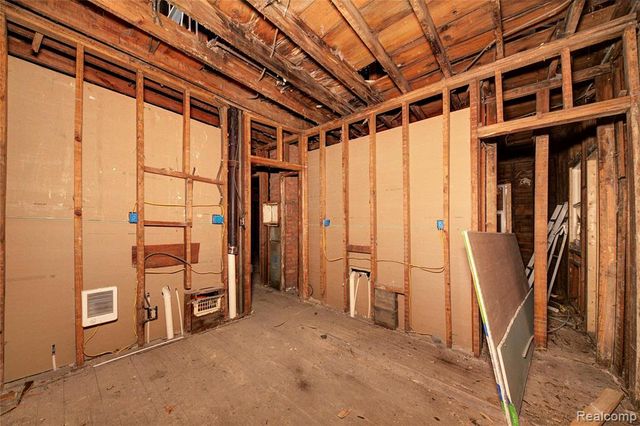 18659 Goulburn Avenue, Detroit, MI 48205