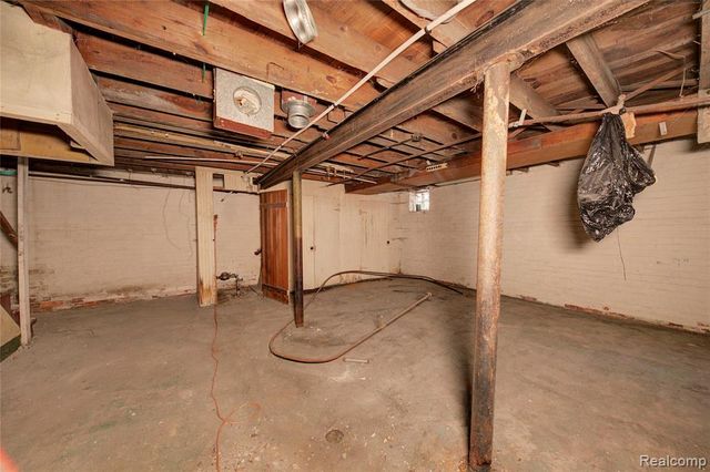 18659 Goulburn Avenue, Detroit, MI 48205