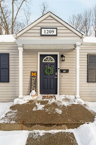 1209 Birk Avenue, Ann Arbor, MI 48103