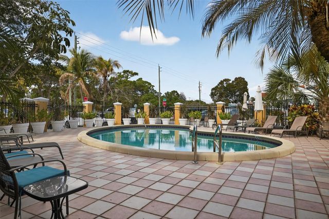 744 NE 14th Avenue 21, Fort Lauderdale, FL 33304