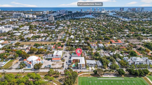 744 NE 14th Avenue 21, Fort Lauderdale, FL 33304