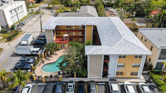744 NE 14th Avenue 21, Fort Lauderdale, FL 33304