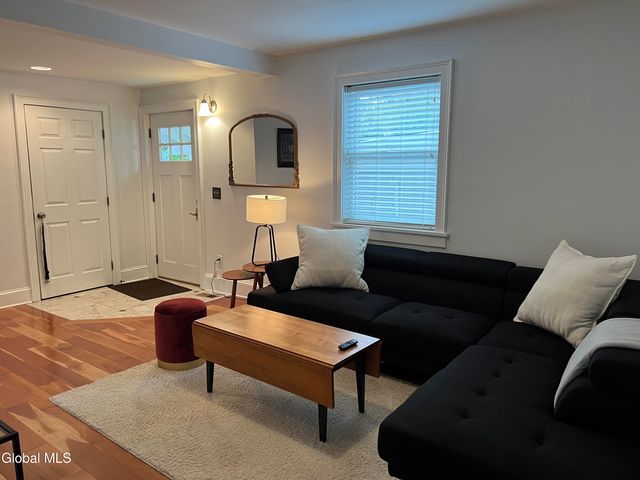 223 Lake Avenue 2, Saratoga Springs, NY 12866