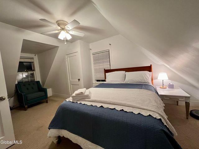 223 Lake Avenue 2, Saratoga Springs, NY 12866