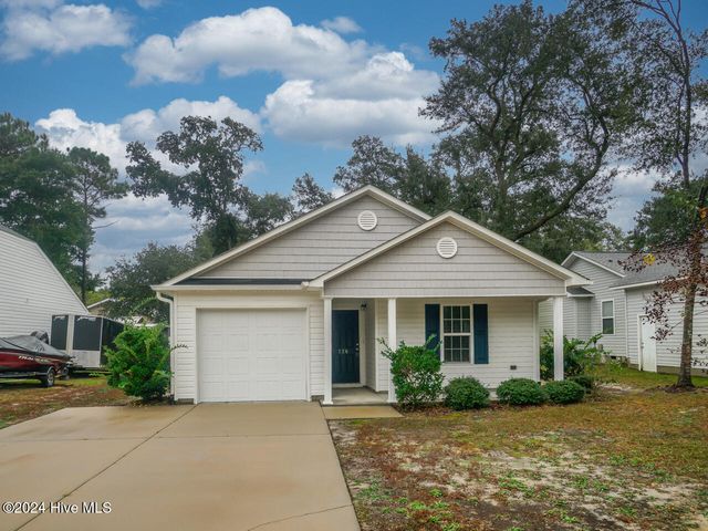 126 NW 8th Street, Oak Island, NC 28465