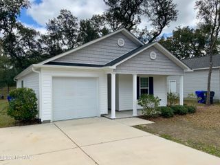 126 NW 8th Street, Oak Island, NC 28465