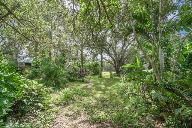 3834 29 AVENUE, St Petersburg, FL 33711