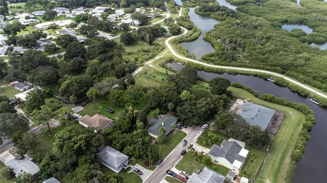 3834 29 AVENUE, St Petersburg, FL 33711