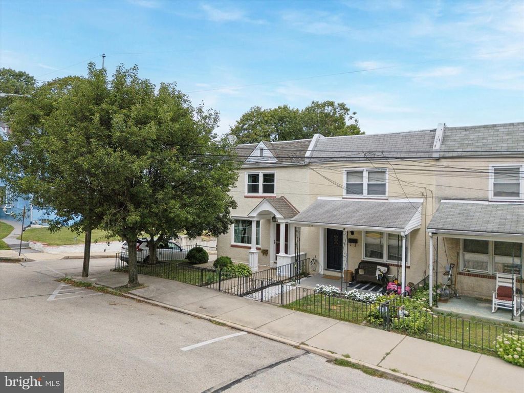 220 CEDAR AVE, Conshohocken, PA 19428