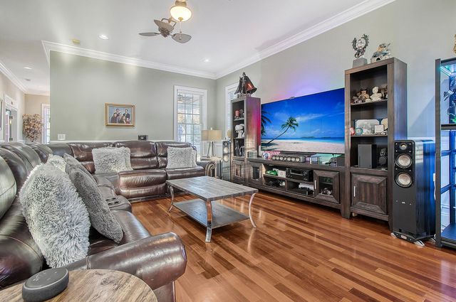 141 Wando Reach Road, Charleston, SC 29492