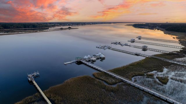 141 Wando Reach Road, Charleston, SC 29492