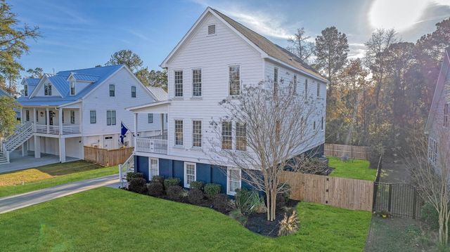 141 Wando Reach Road, Charleston, SC 29492