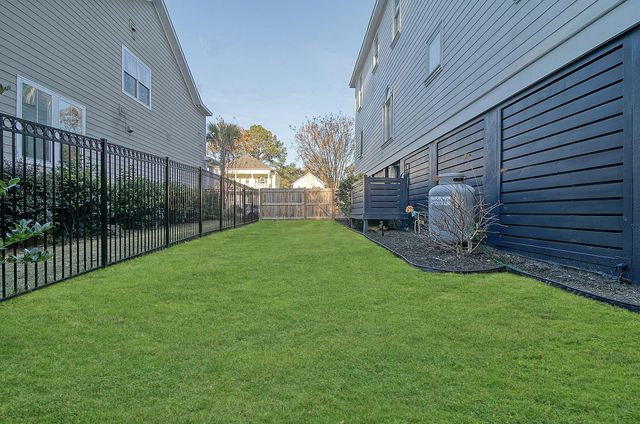 141 Wando Reach Road, Charleston, SC 29492